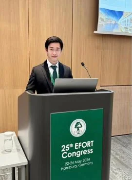 Research presentation in Hamburg, Germany · 2024, photograph 1